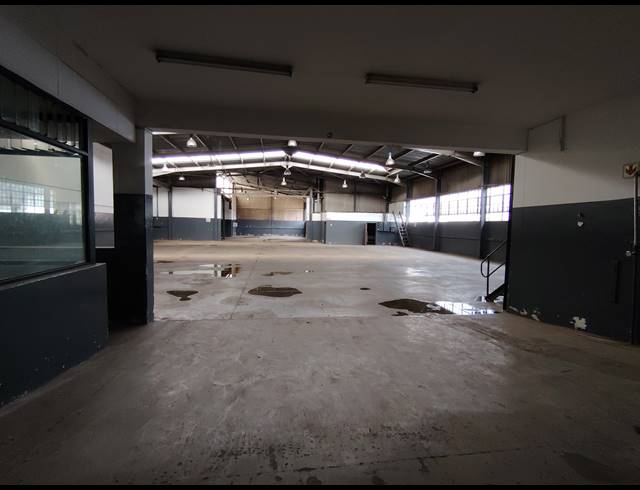 1,757M² WAREHOUSE TO LET IN GERMISTON CENTRAL